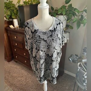 Solitaire Black Top with White Embroidery